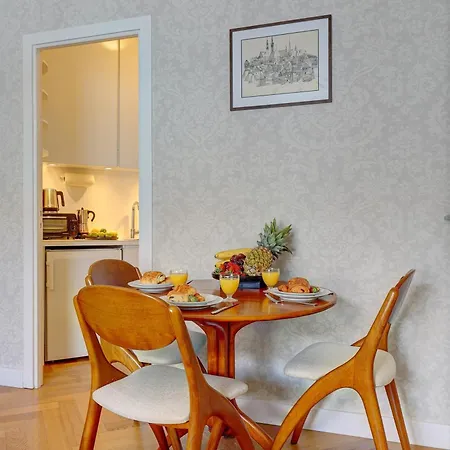 Apartmán Eiffel Tower - 1br With Balcony - Cityapartmentstay